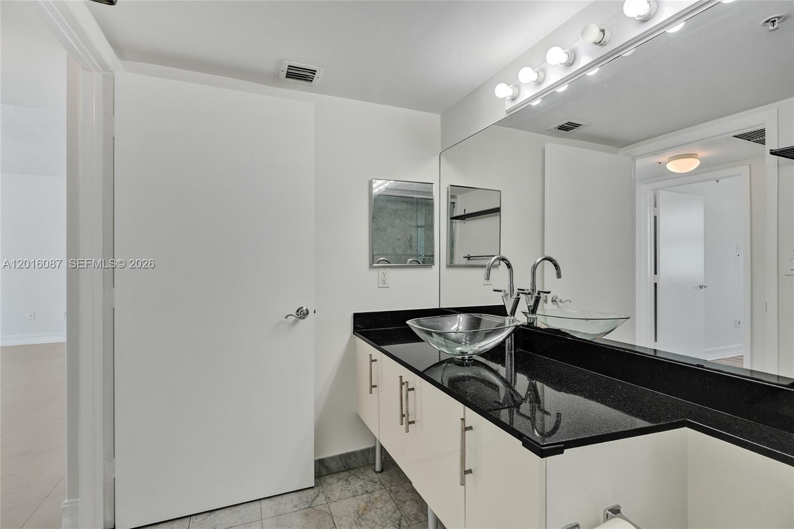 BRICKELL ON THE RIVER N T - Residential Lease