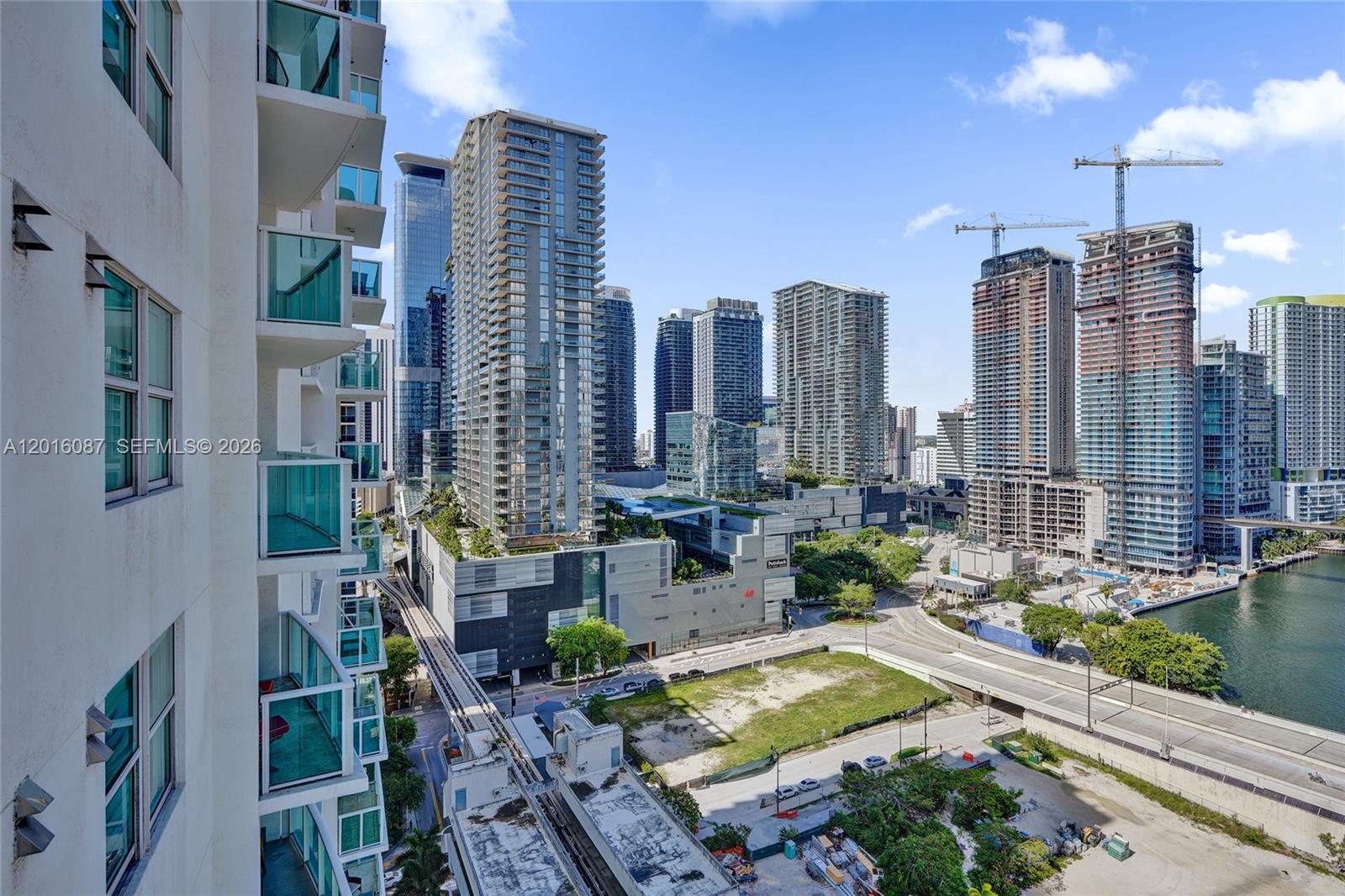 BRICKELL ON THE RIVER N T - Residential Lease