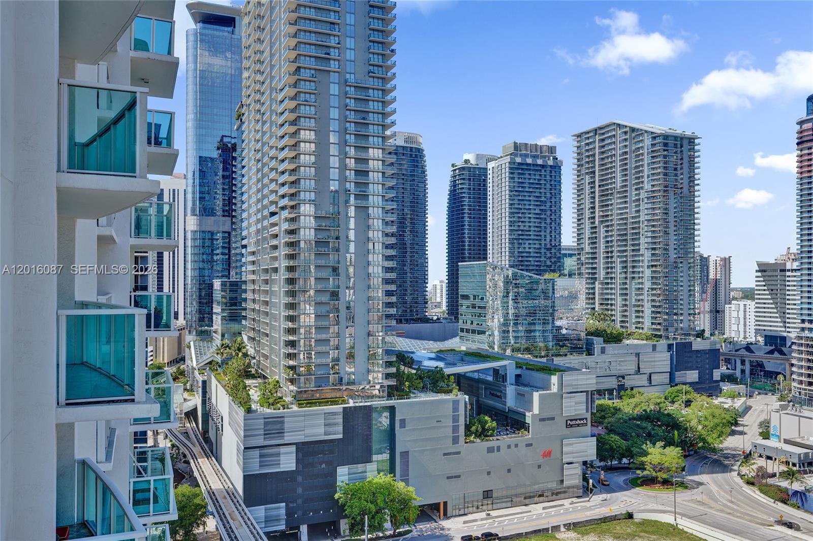 BRICKELL ON THE RIVER N T - Residential Lease