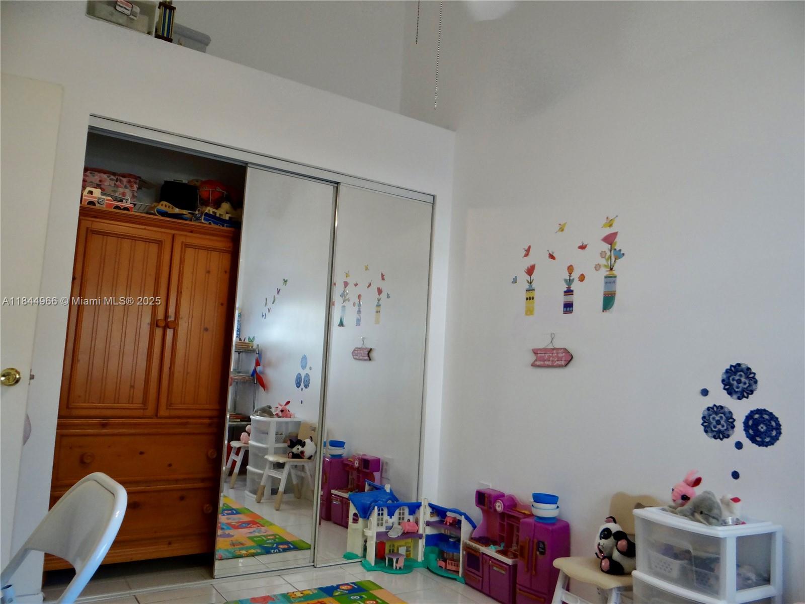 MARINER VILLAGE GARDEN CO - Residential