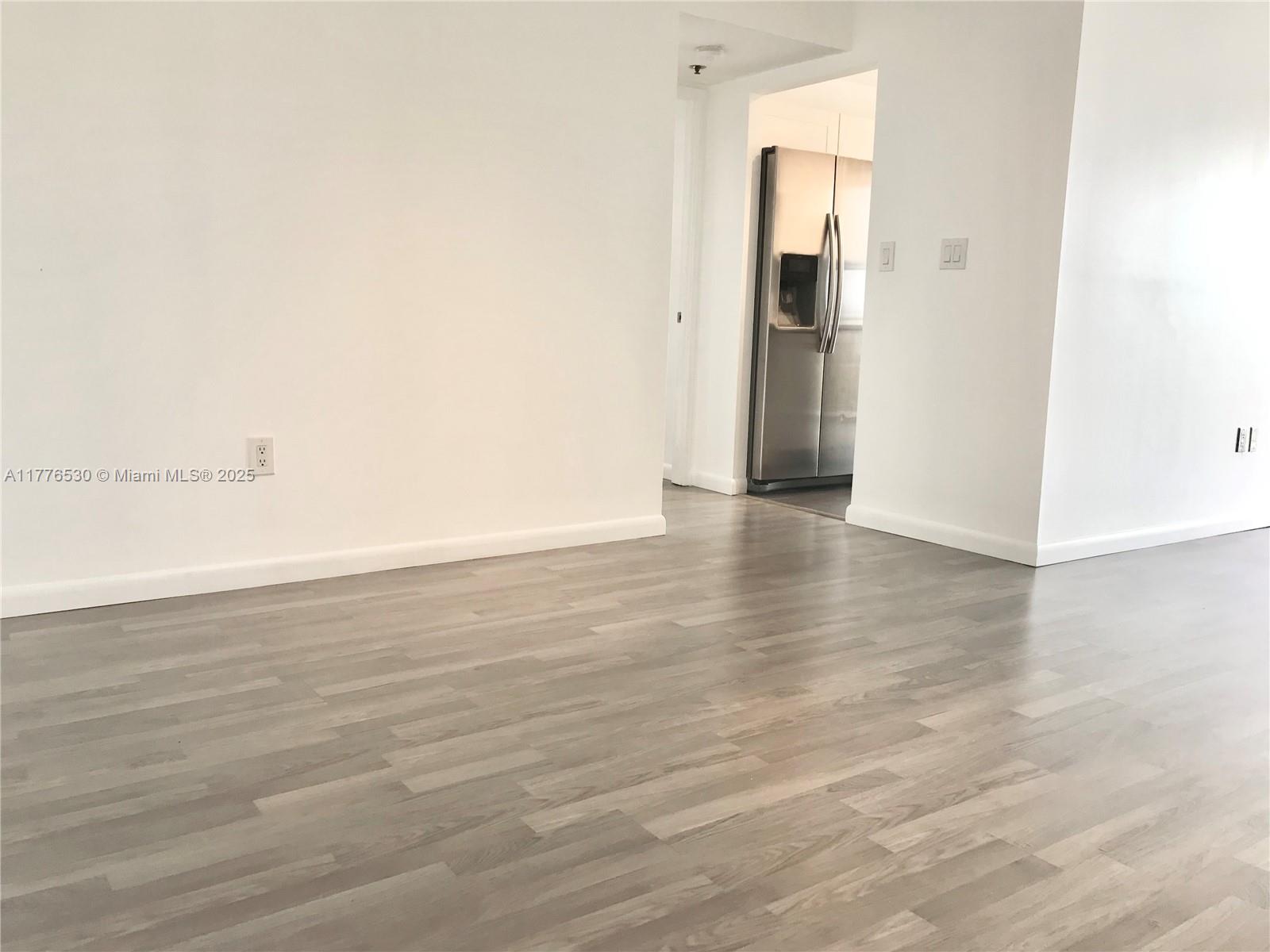 WINSTON TOWERS 600 CONDO - Residential