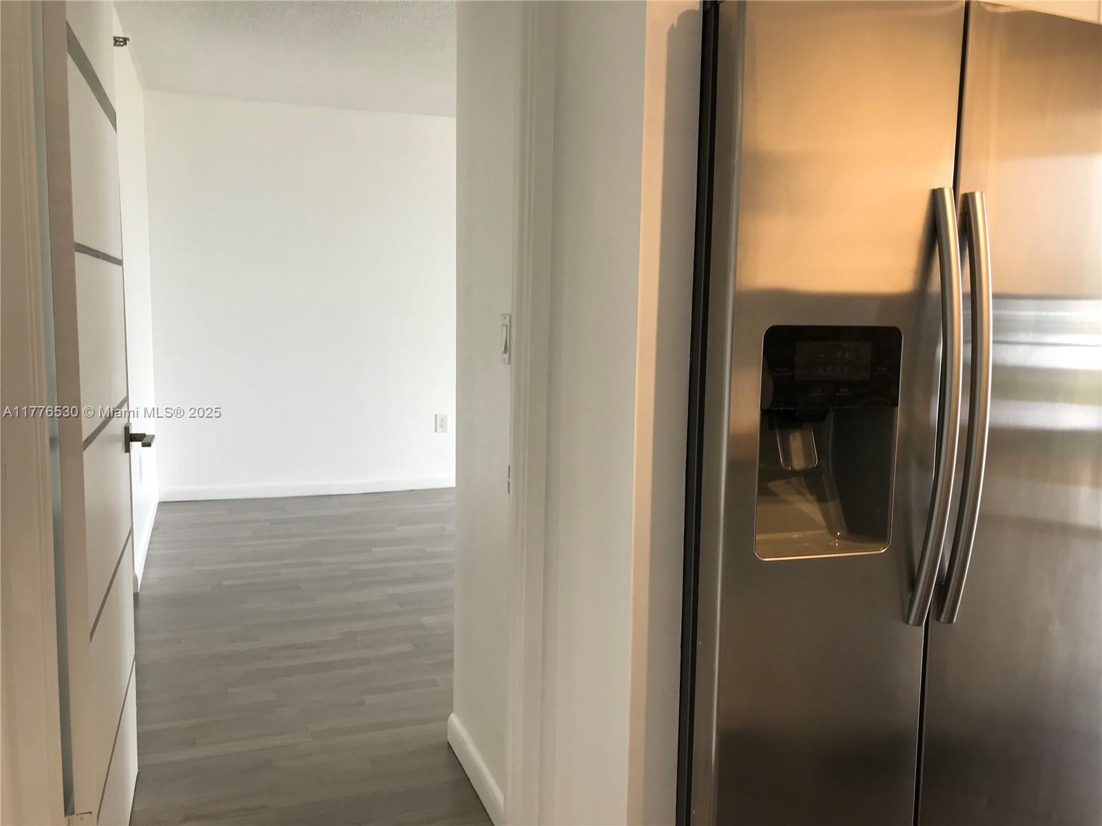 WINSTON TOWERS 600 CONDO - Residential