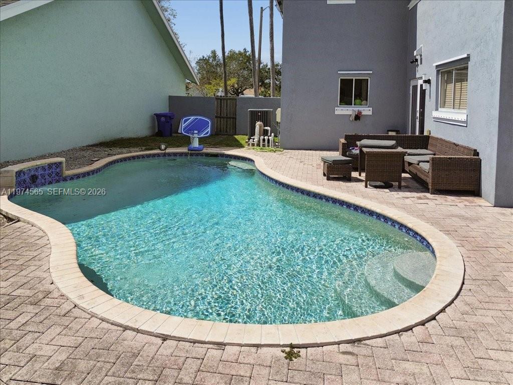 CHAPEL TRAIL REPLAT - Residential