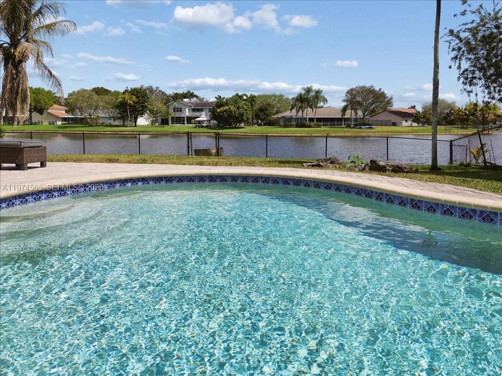 CHAPEL TRAIL REPLAT - Residential