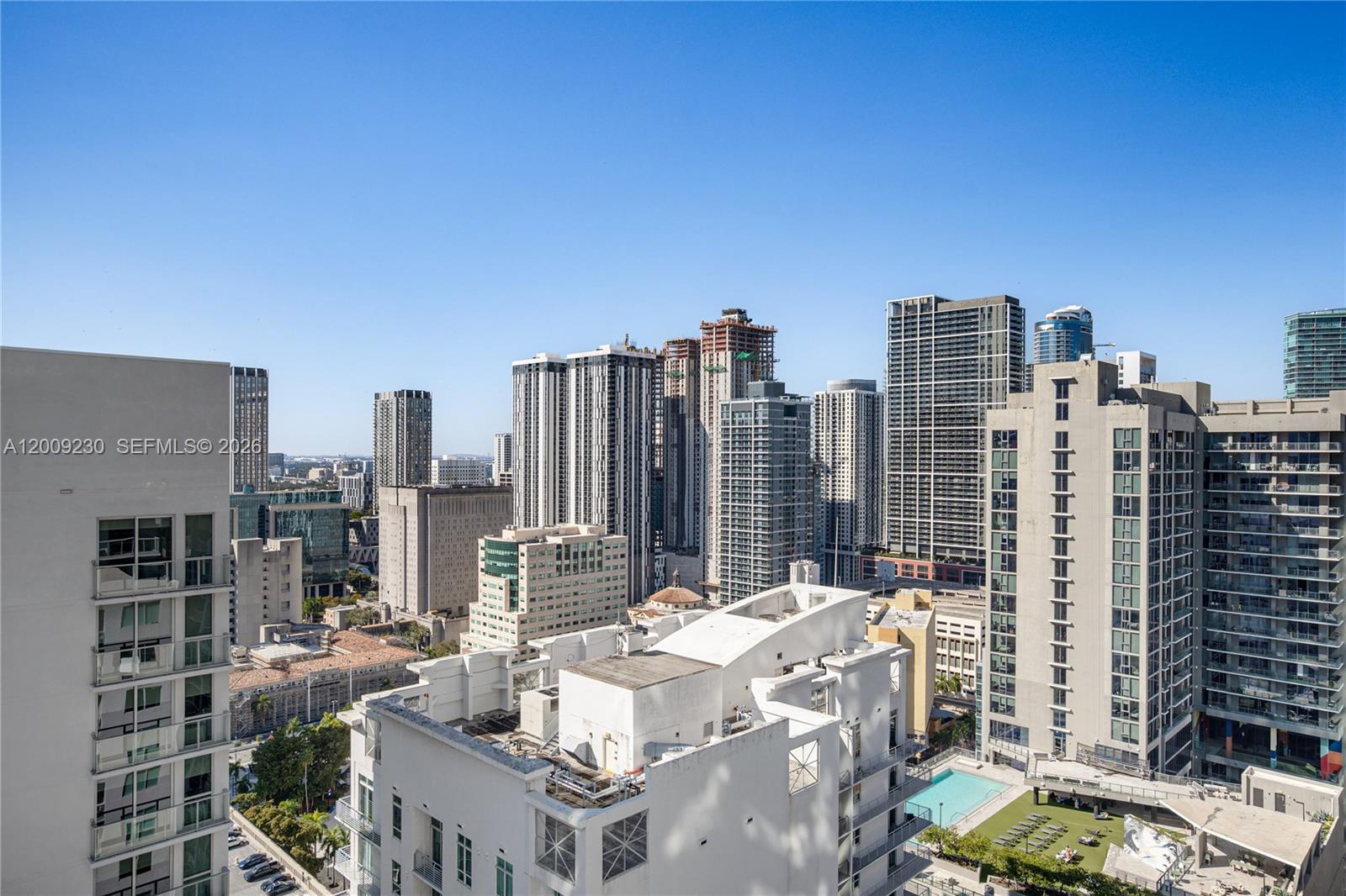 VIZCAYNE SOUTH CONDO - Residential