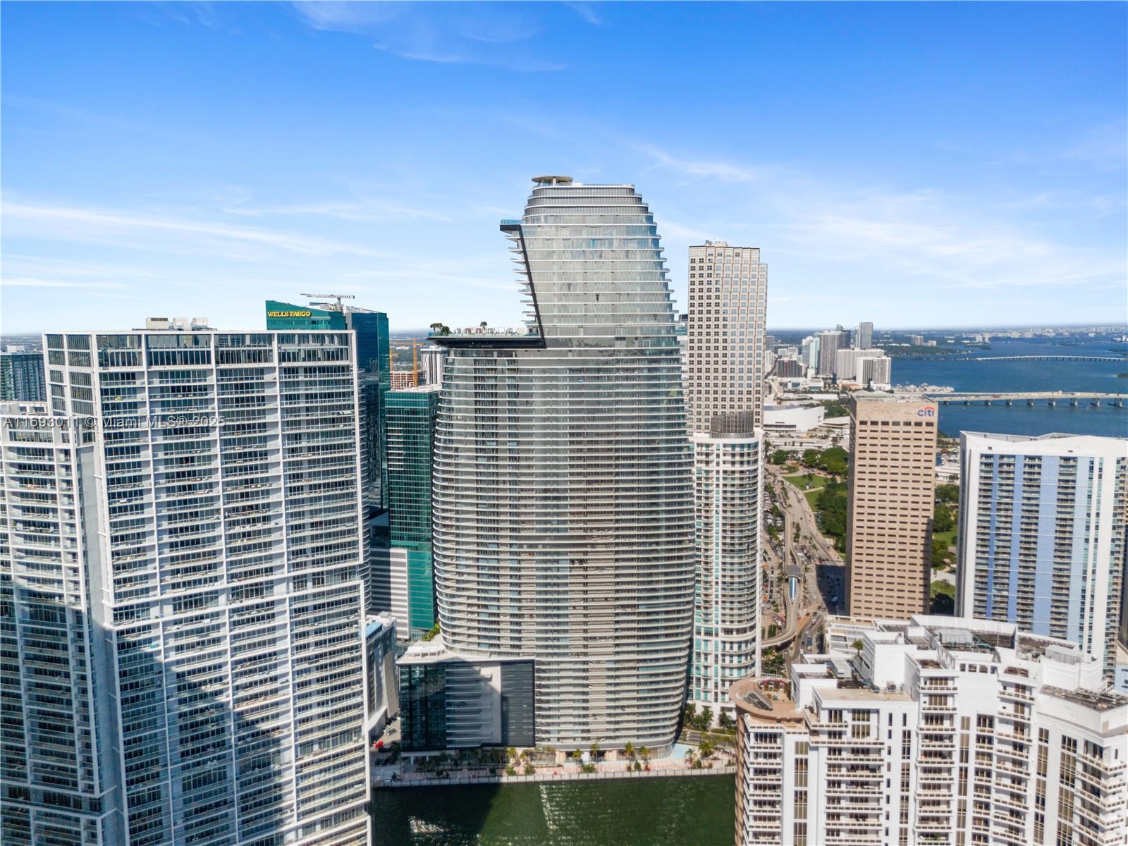 Property for Sale at 300 Biscayne Blvd Way 2103, Miami, Broward County, Florida - Bedrooms: 3 
Bathrooms: 5  - $4,780,000
