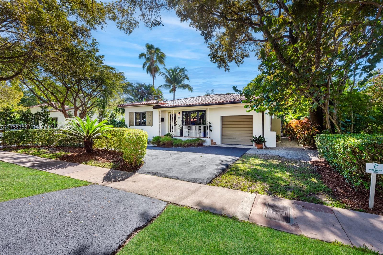 Property for Sale at 608 Navarre Ave, Coral Gables, Broward County, Florida - Bedrooms: 2 
Bathrooms: 2  - $1,398,000