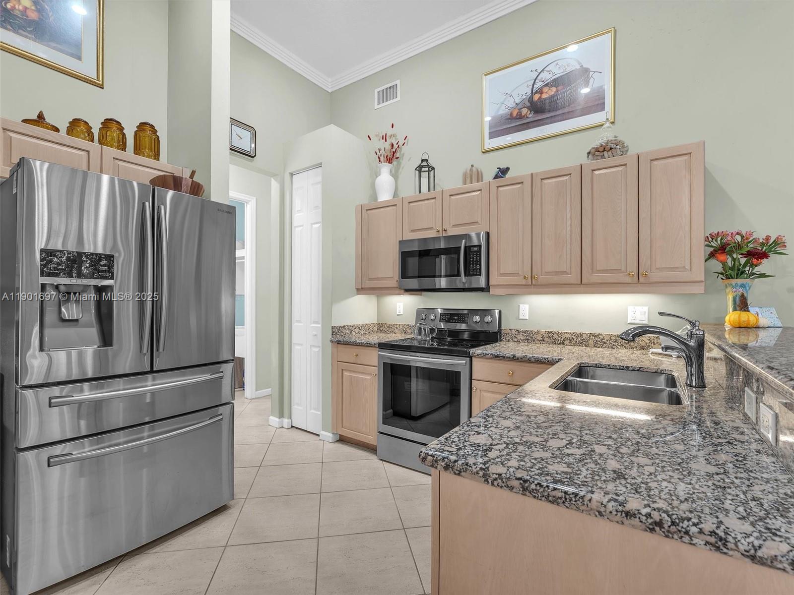 MARINERS COVE OF EAGLE LA - Residential