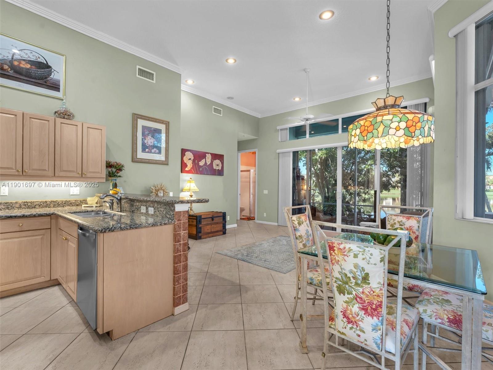 MARINERS COVE OF EAGLE LA - Residential
