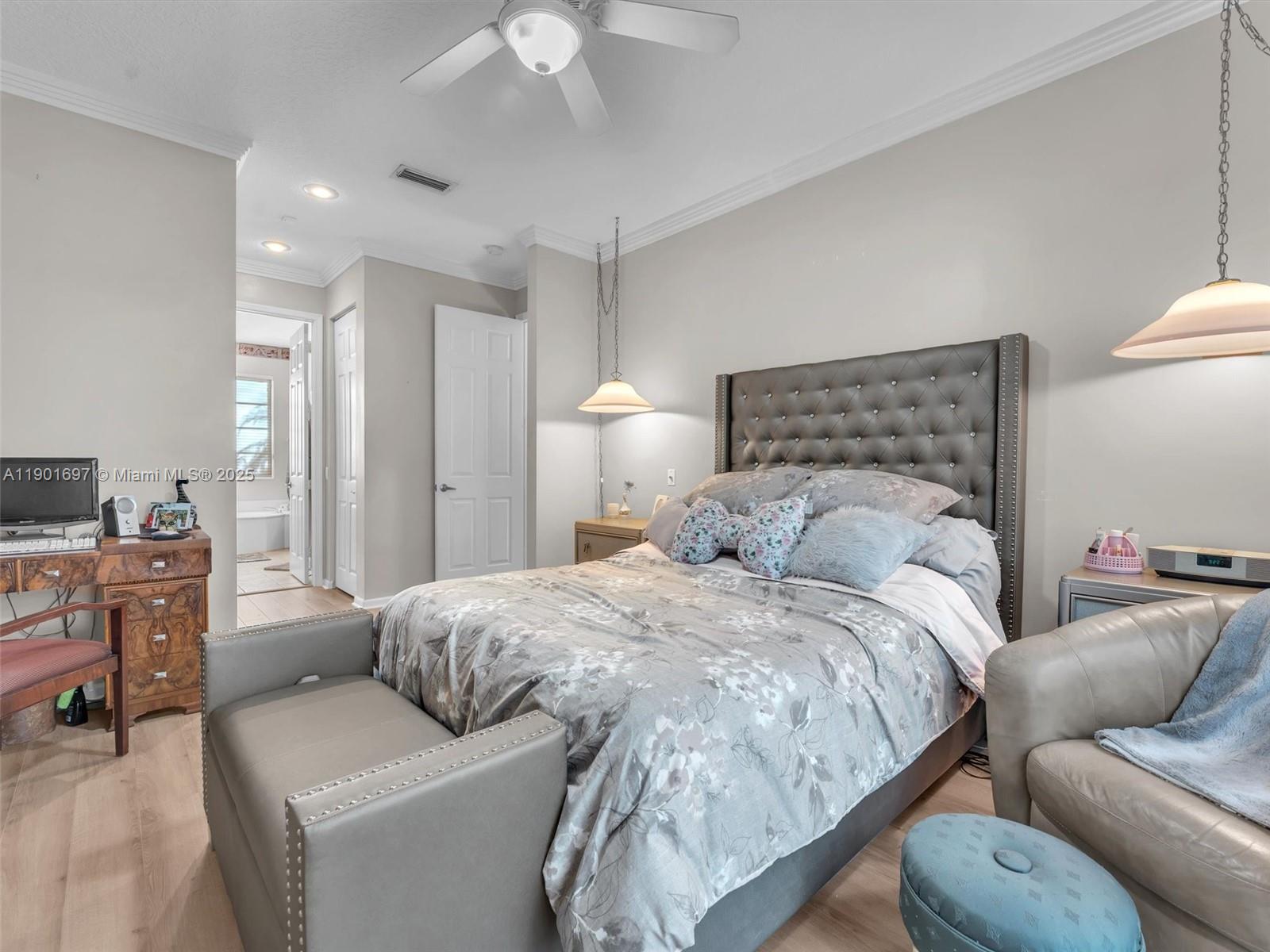 MARINERS COVE OF EAGLE LA - Residential