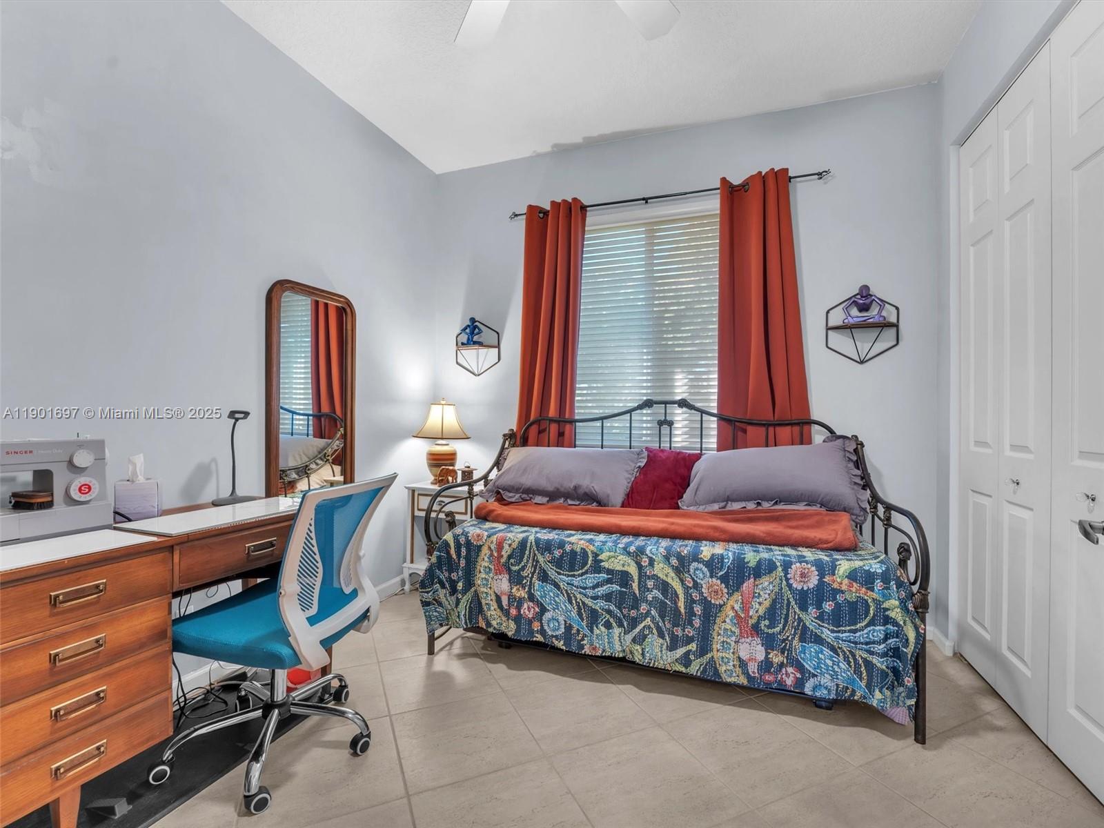 MARINERS COVE OF EAGLE LA - Residential