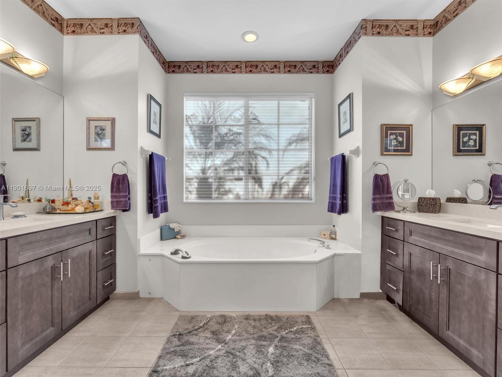 MARINERS COVE OF EAGLE LA - Residential