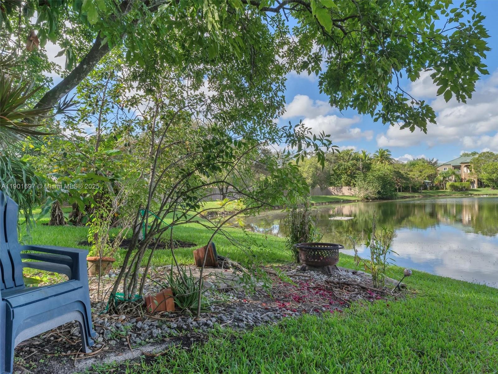 MARINERS COVE OF EAGLE LA - Residential