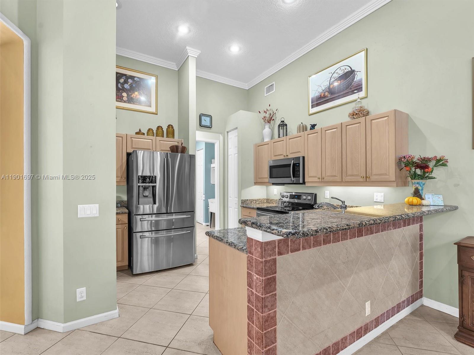 MARINERS COVE OF EAGLE LA - Residential
