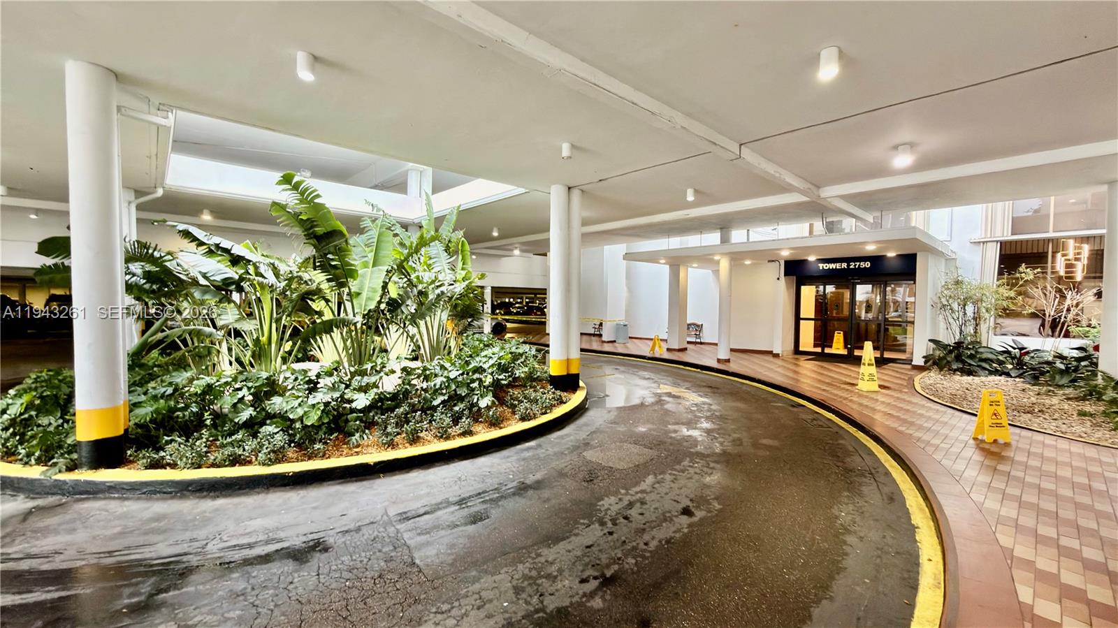 COMMODORE PLAZA CONDO - Residential