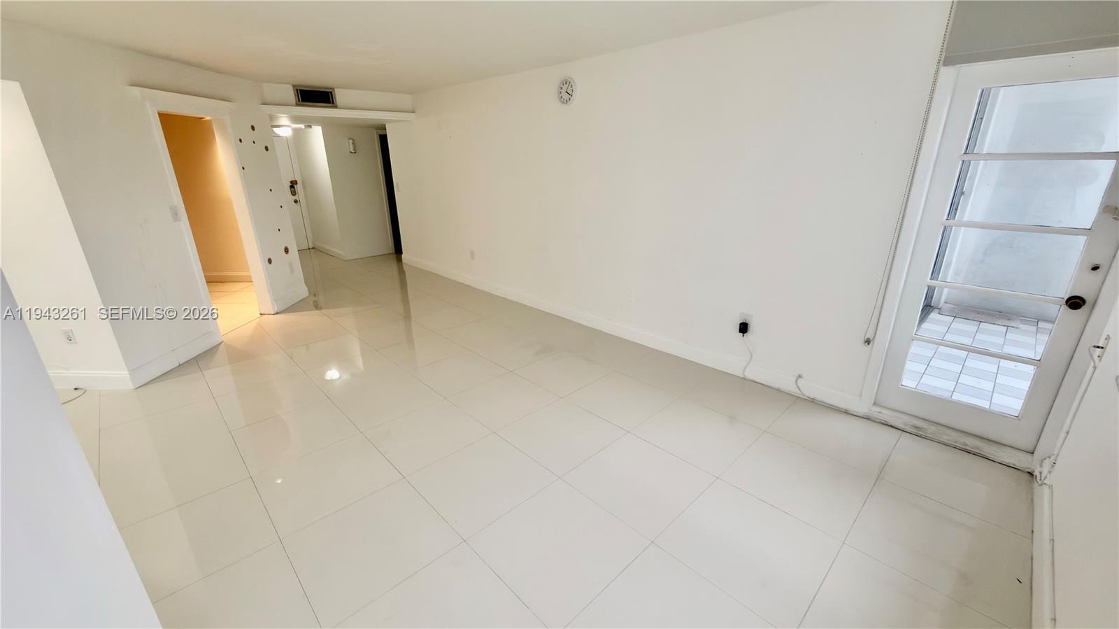 COMMODORE PLAZA CONDO - Residential