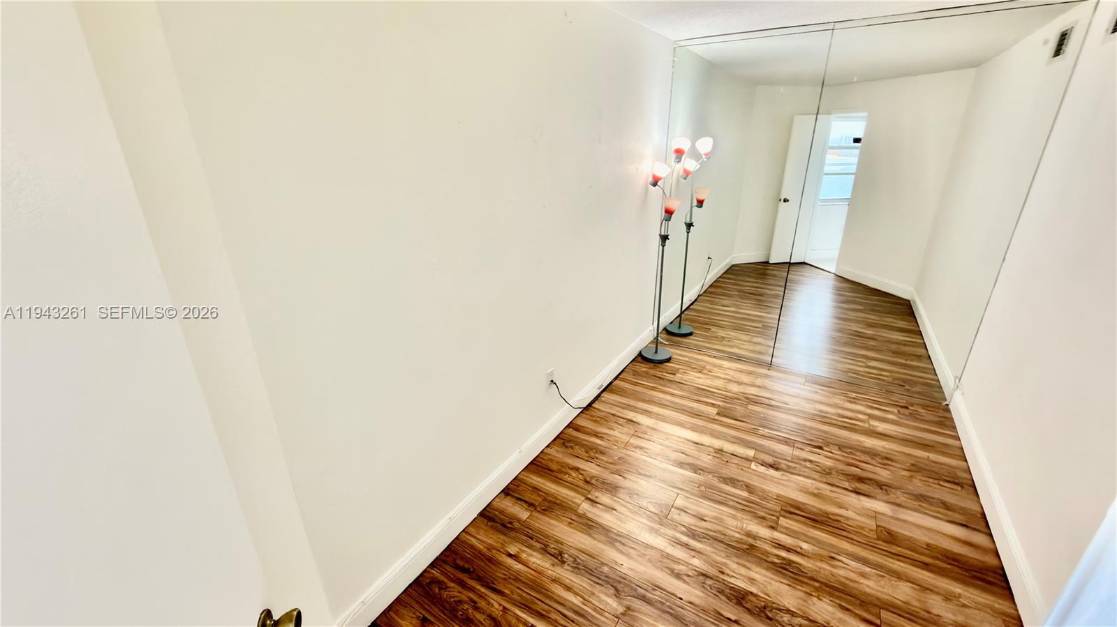 COMMODORE PLAZA CONDO - Residential