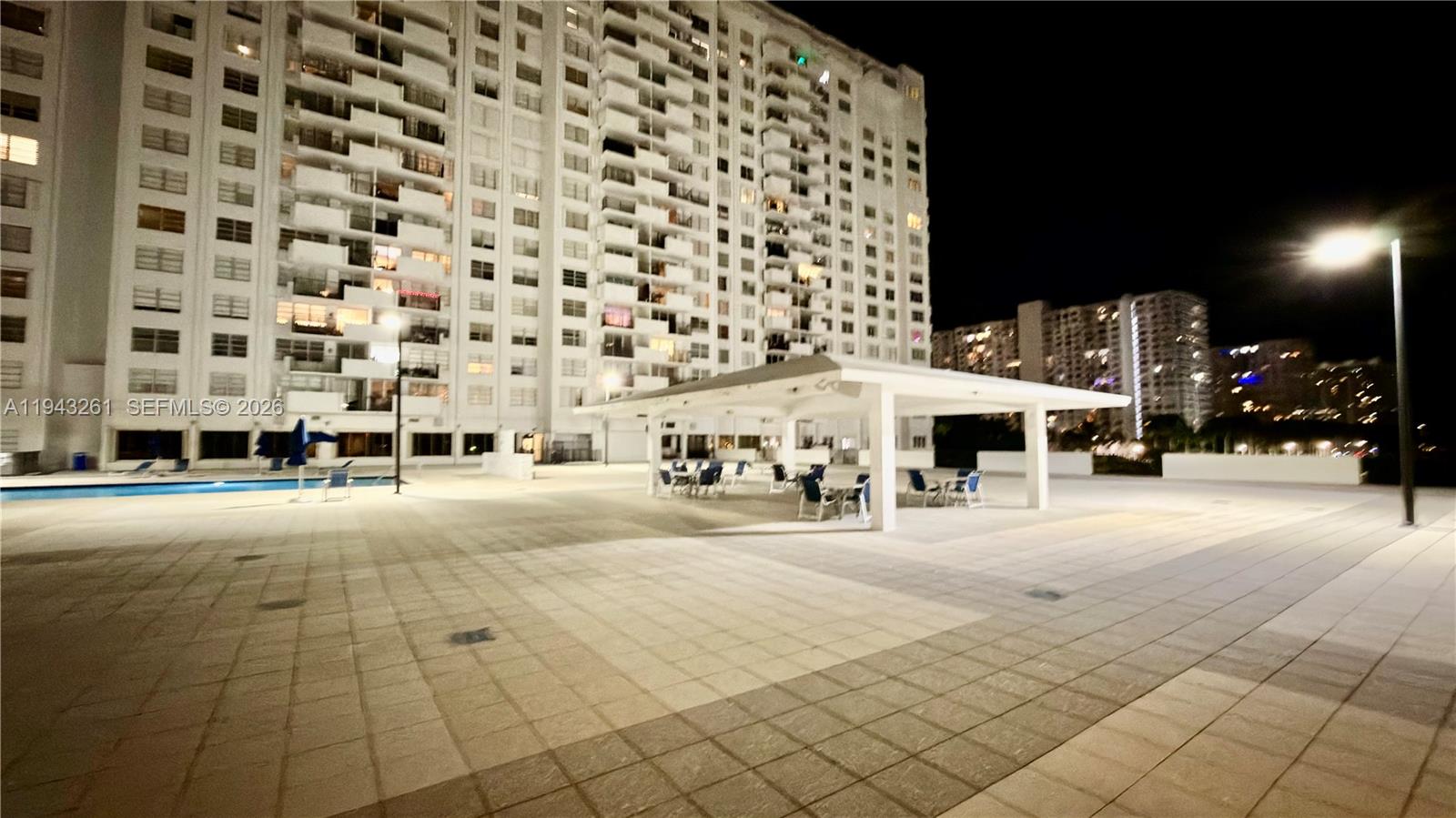 COMMODORE PLAZA CONDO - Residential