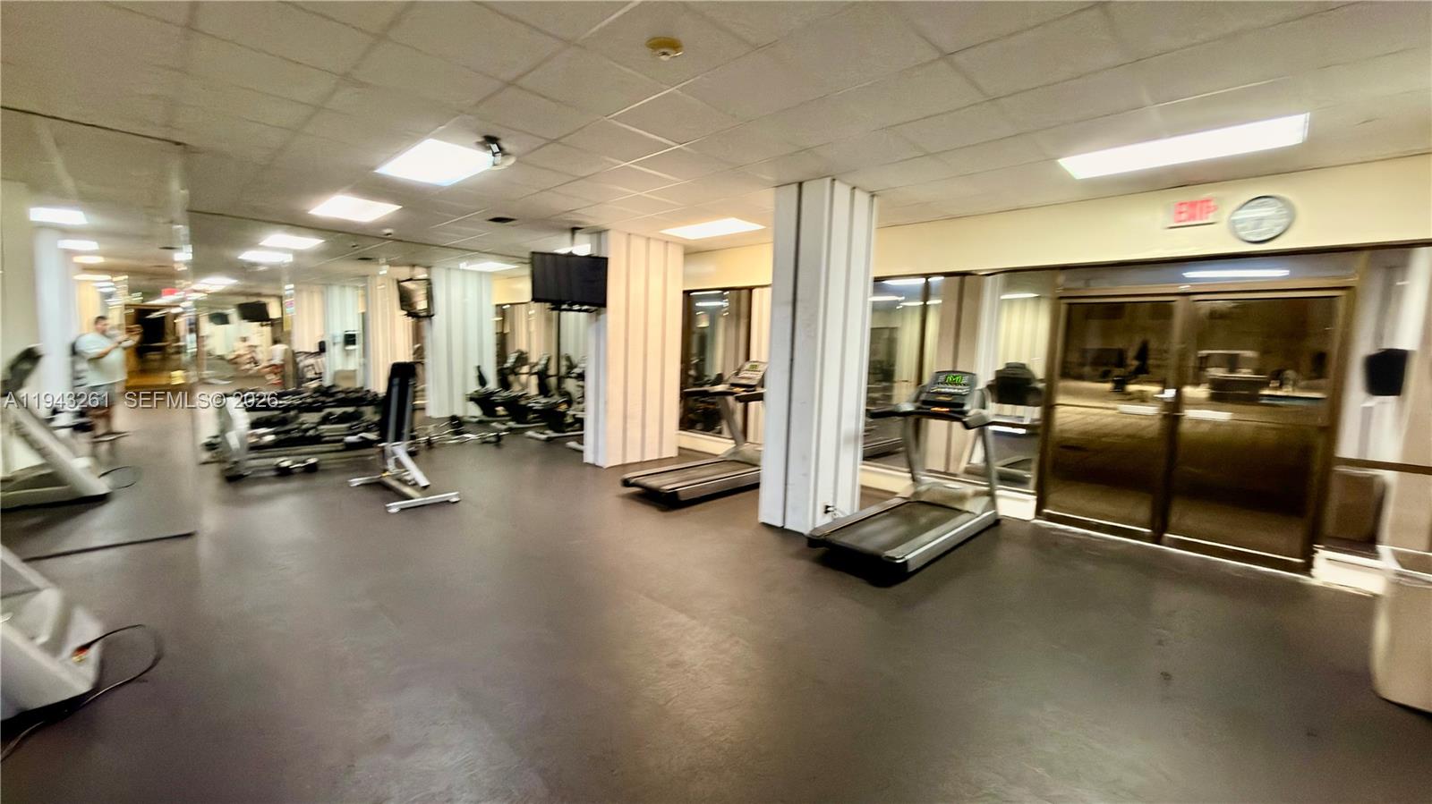 COMMODORE PLAZA CONDO - Residential