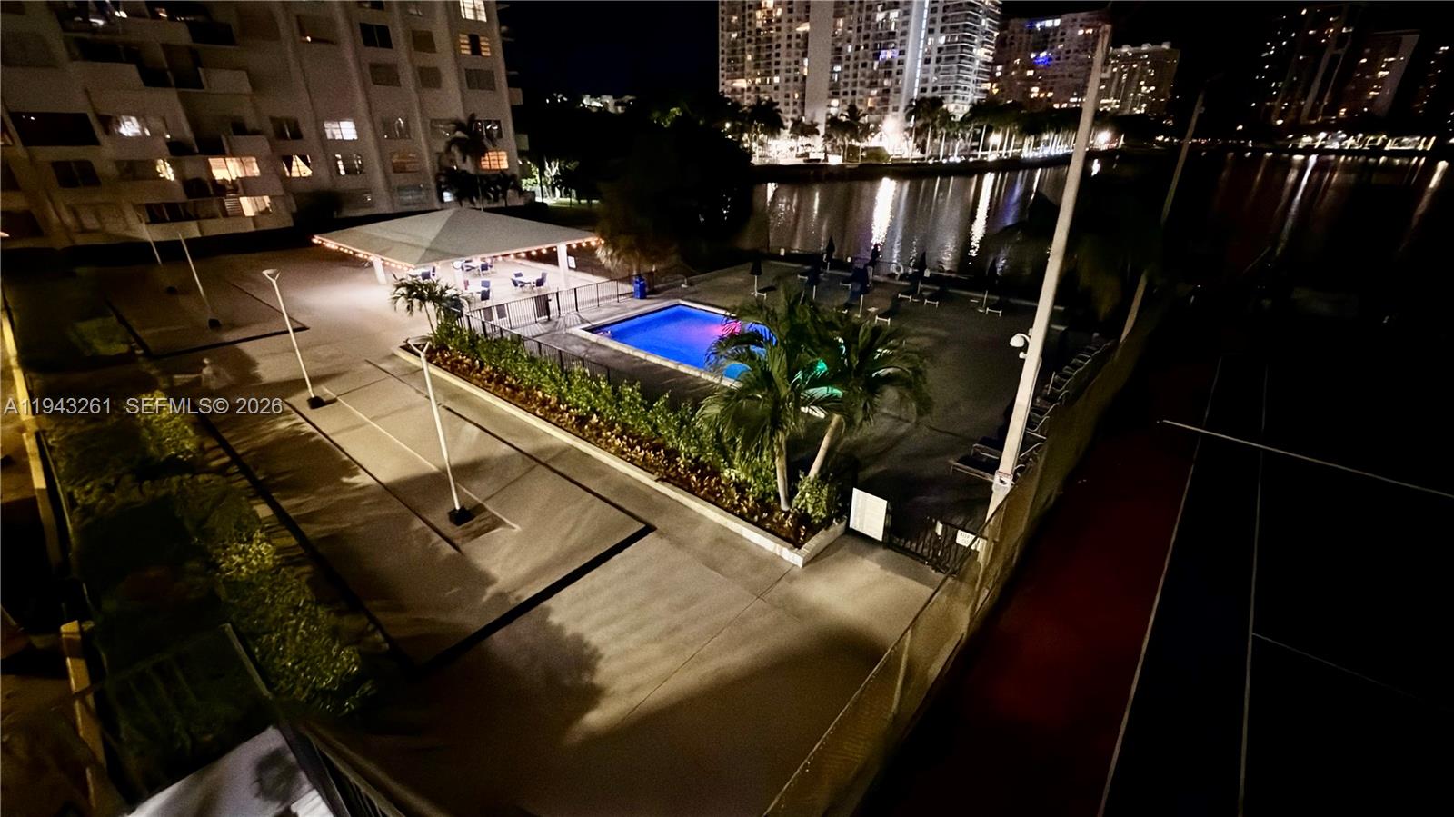 COMMODORE PLAZA CONDO - Residential