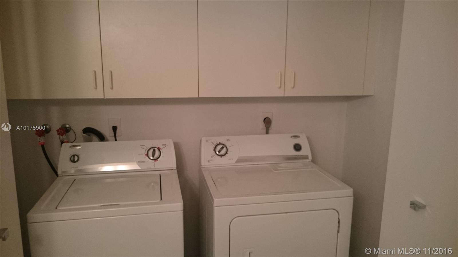 COSTA VERDE - Residential Lease