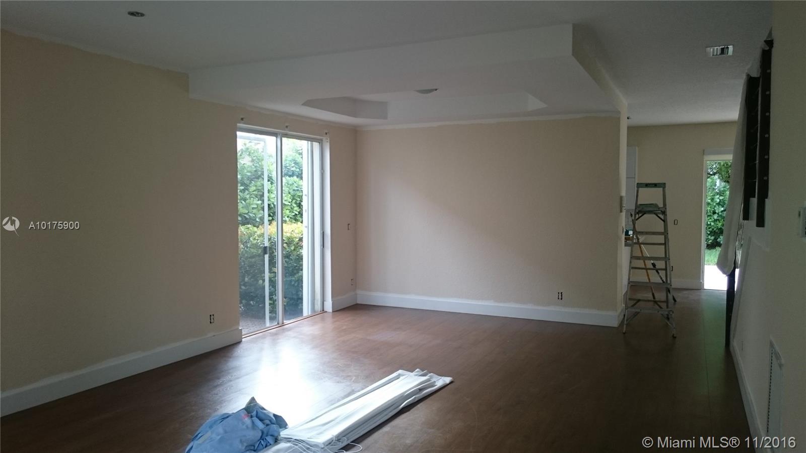 COSTA VERDE - Residential Lease