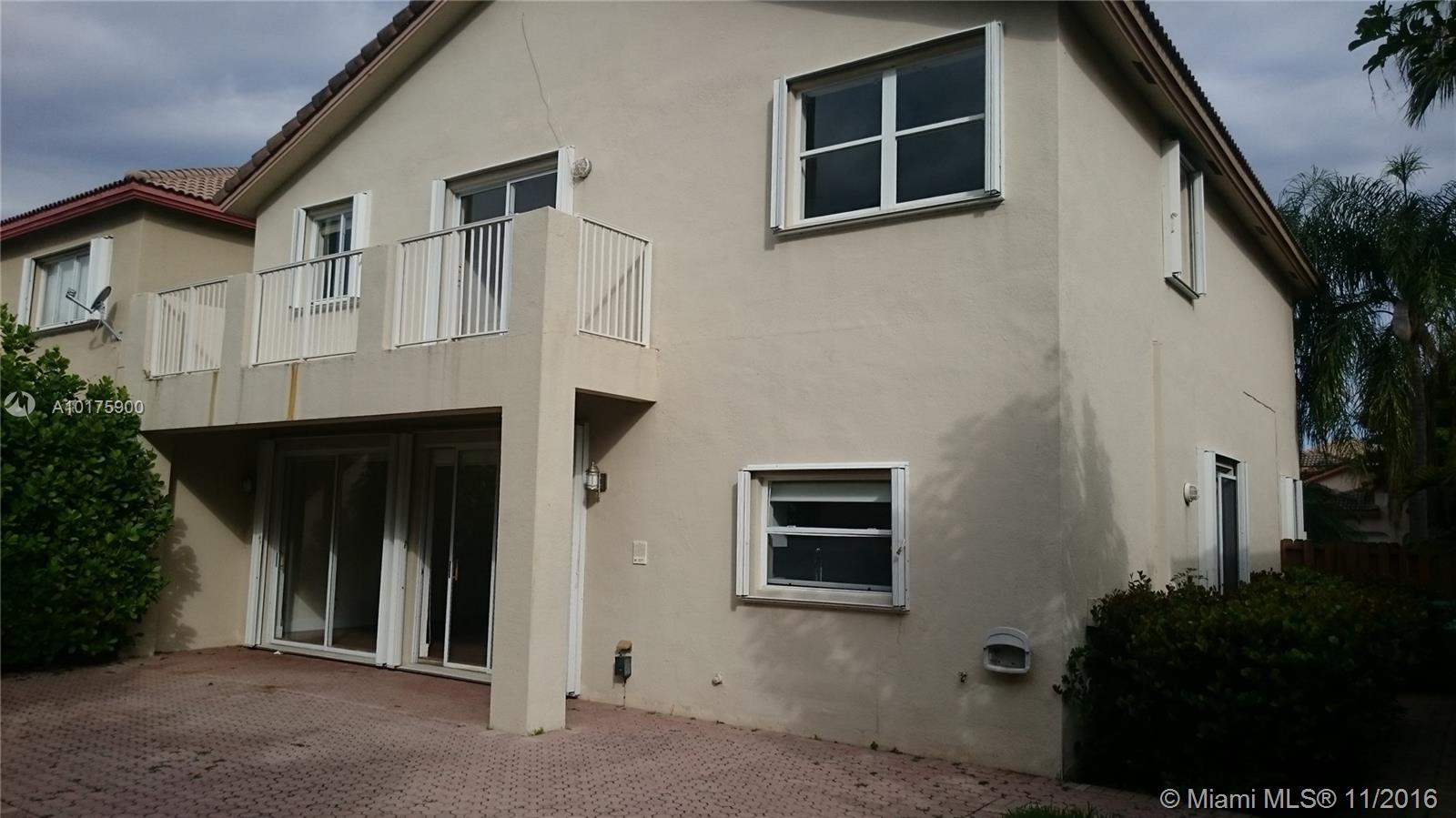 COSTA VERDE - Residential Lease