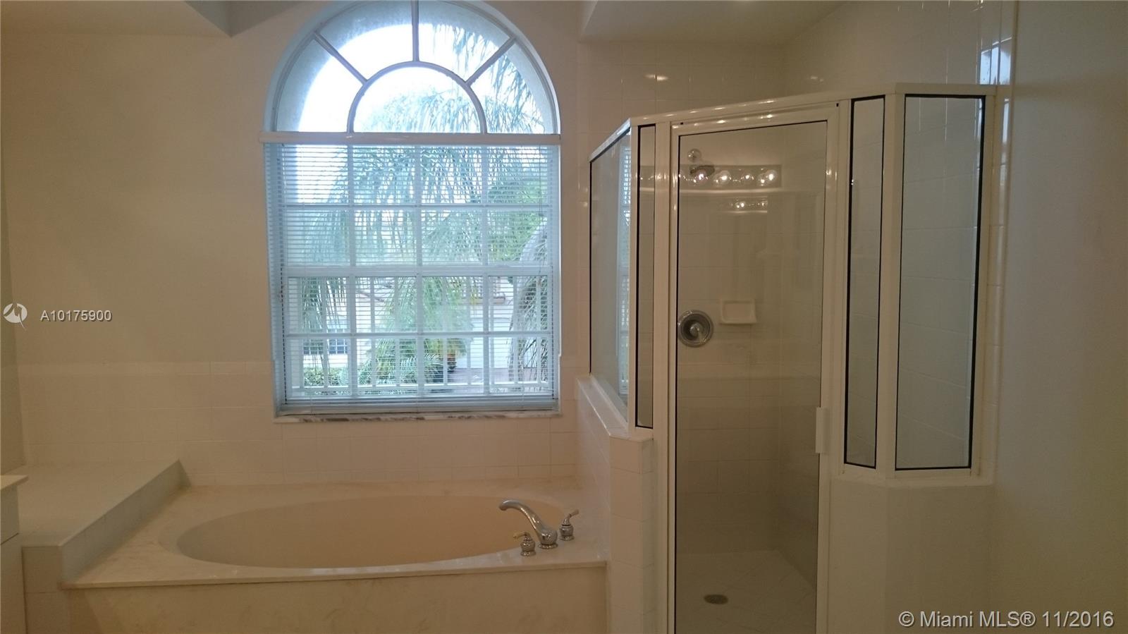 COSTA VERDE - Residential Lease