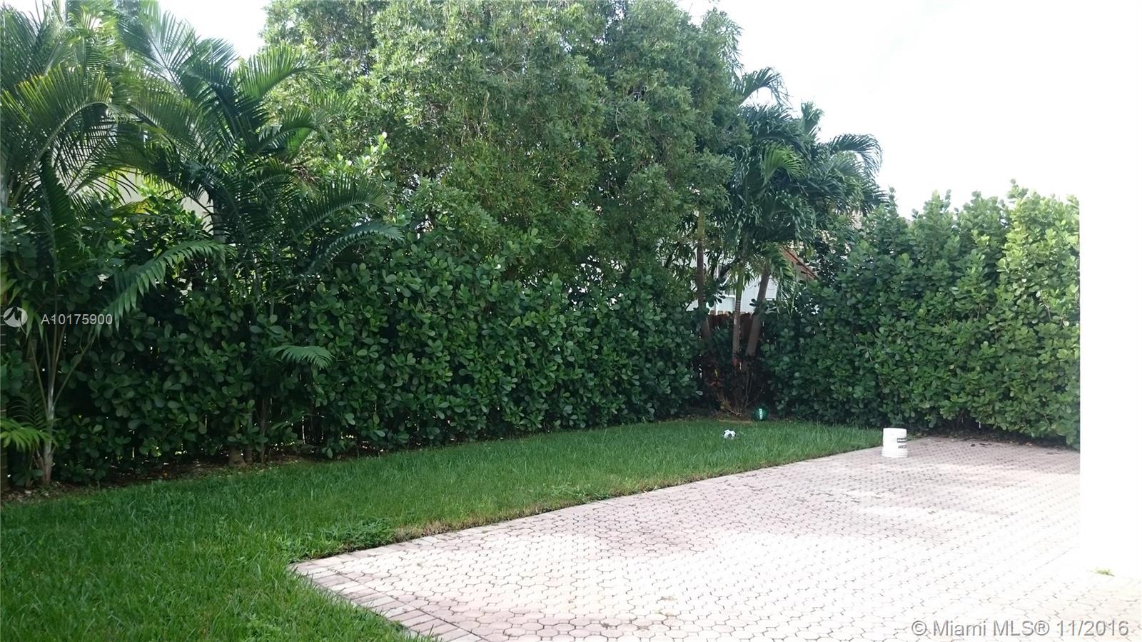 COSTA VERDE - Residential Lease