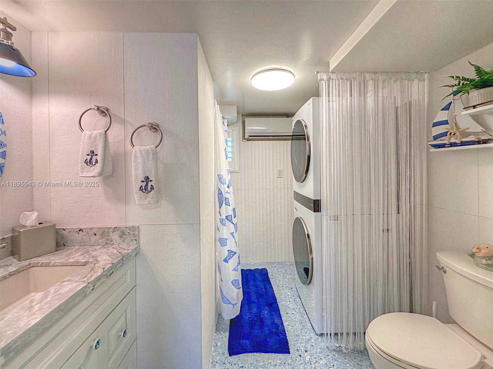 PIRATES COVE - Residential