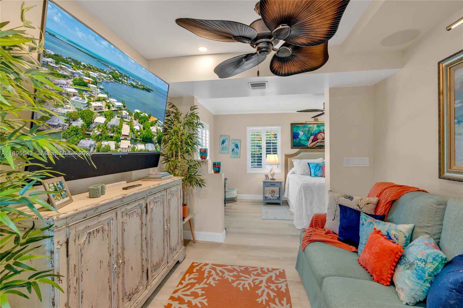 PIRATES COVE - Residential