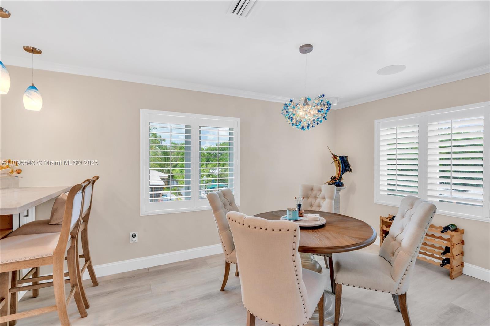 PIRATES COVE - Residential