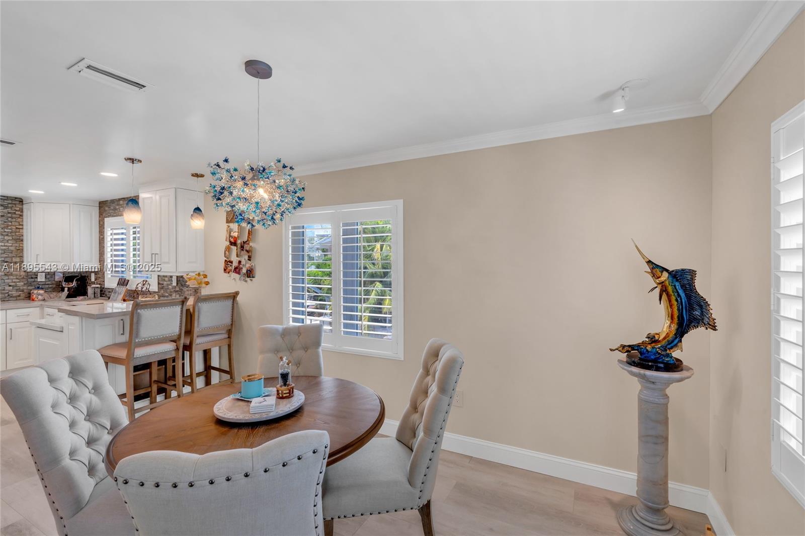 PIRATES COVE - Residential