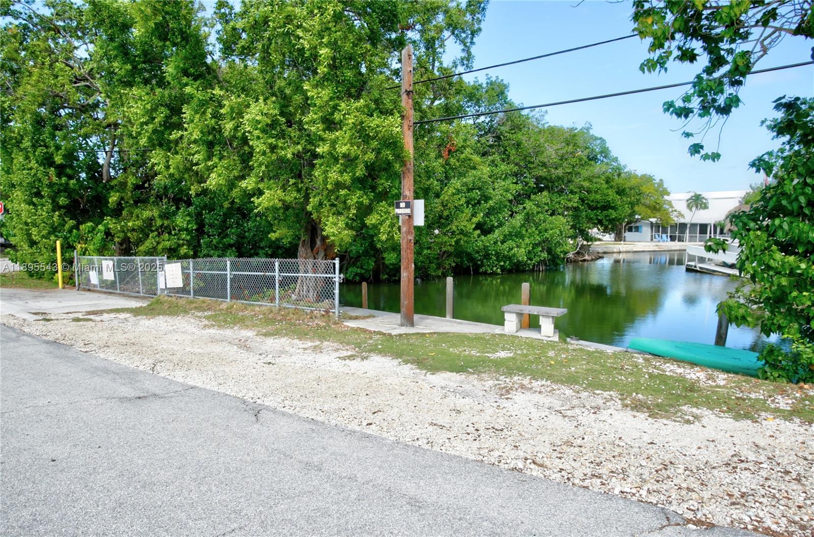 PIRATES COVE - Residential