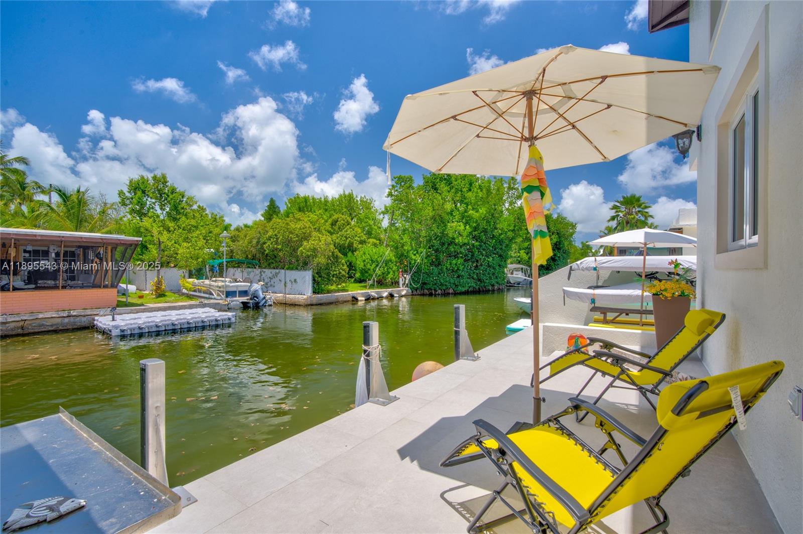 PIRATES COVE - Residential