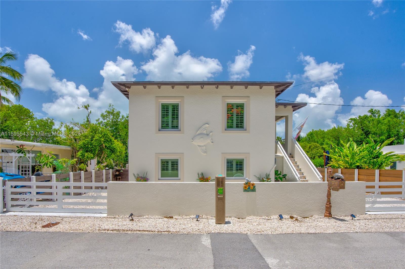 PIRATES COVE - Residential