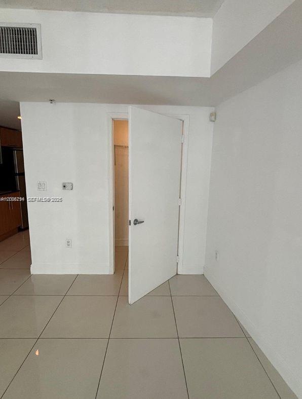 1750 N Bayshore Dr 2807