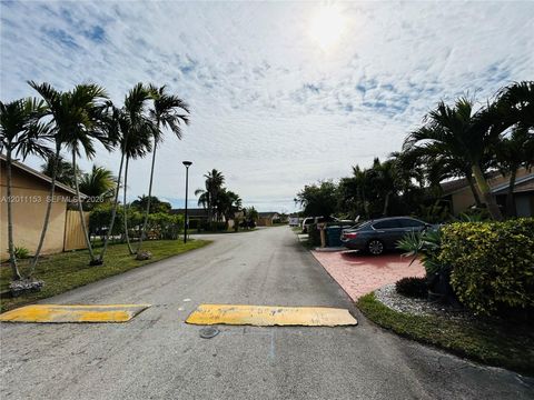 Tiny photo for 7054 SW 152nd Ct, Miami, FL 33193 (MLS # A12011153)