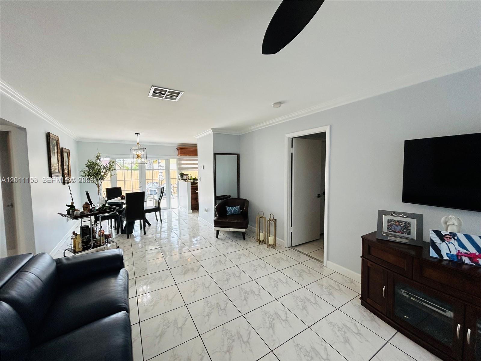 WESTWIND LAKES TOWNHOUSES - Residential