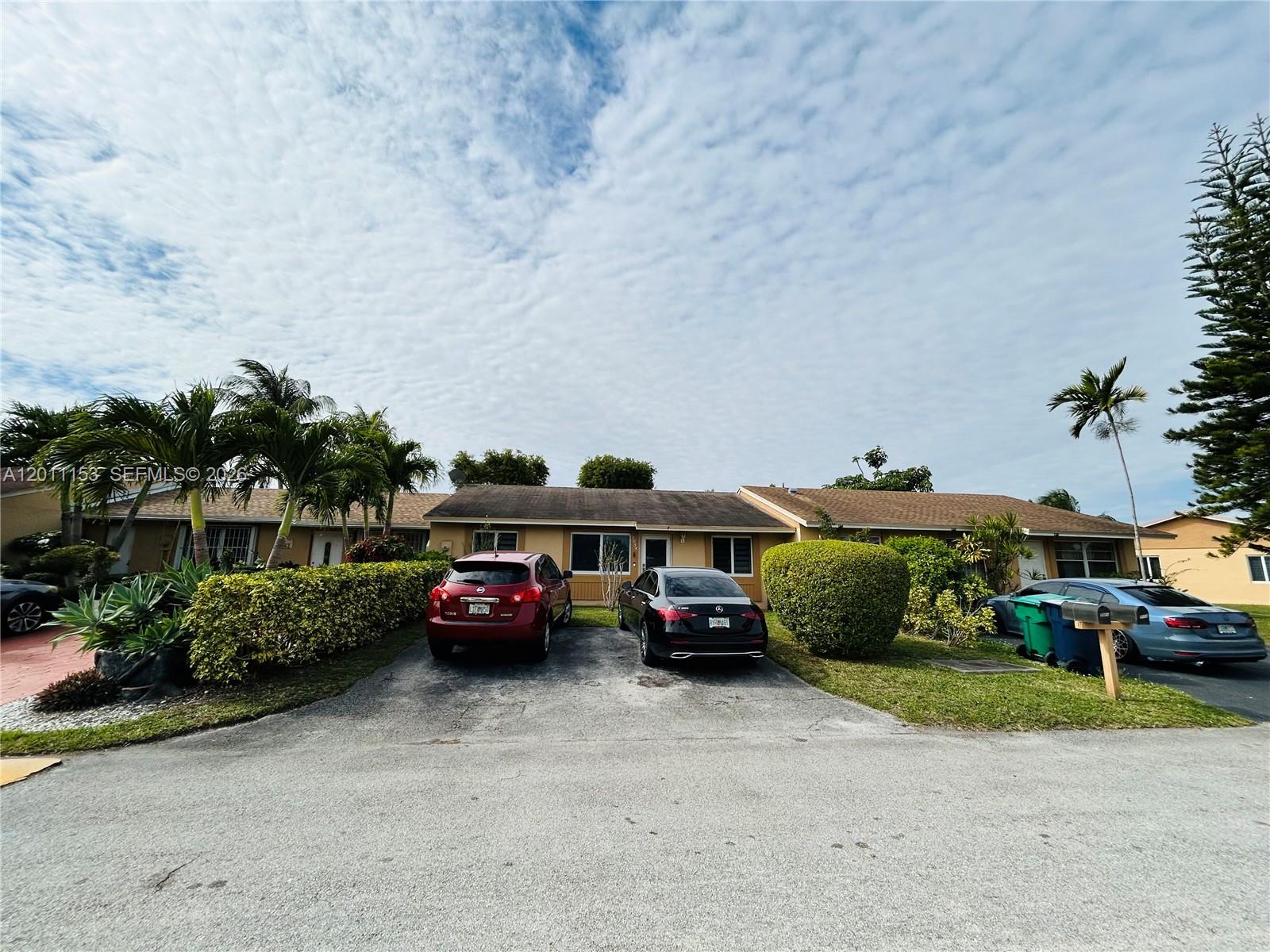 WESTWIND LAKES TOWNHOUSES - Residential
