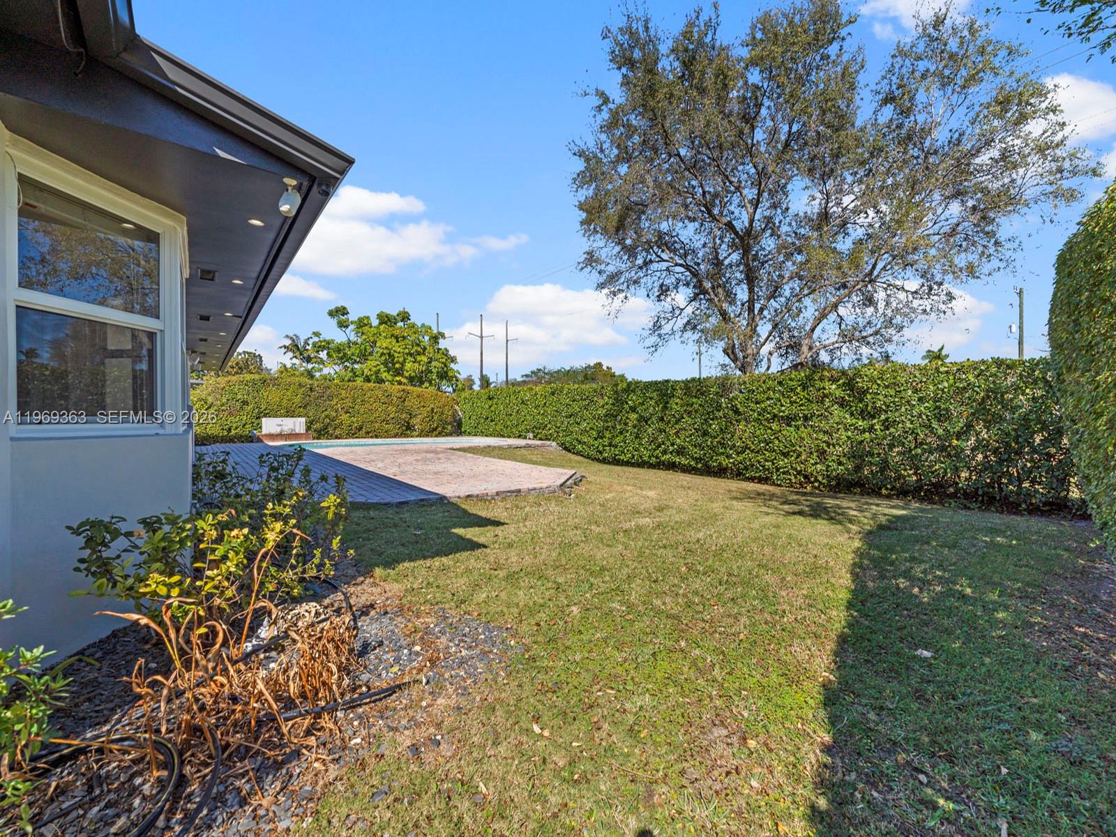 KENDALE COUNTRY CLUB ESTA - Residential