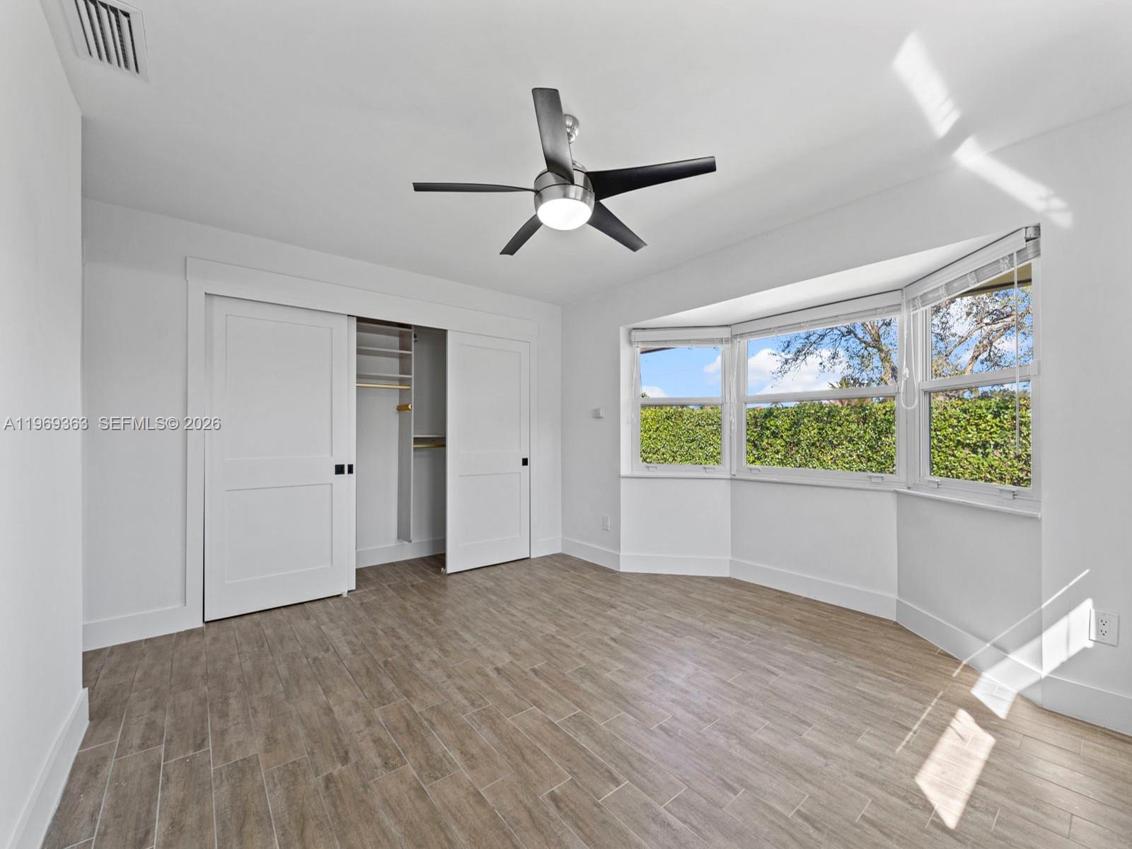 KENDALE COUNTRY CLUB ESTA - Residential