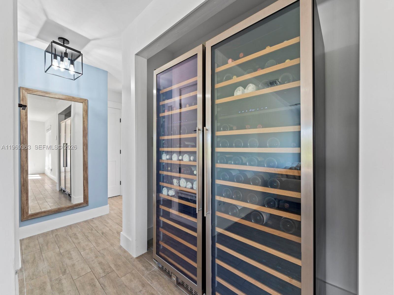 KENDALE COUNTRY CLUB ESTA - Residential