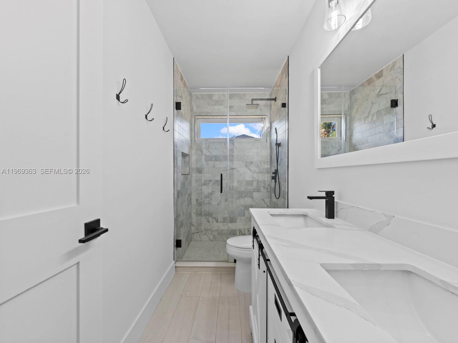 KENDALE COUNTRY CLUB ESTA - Residential