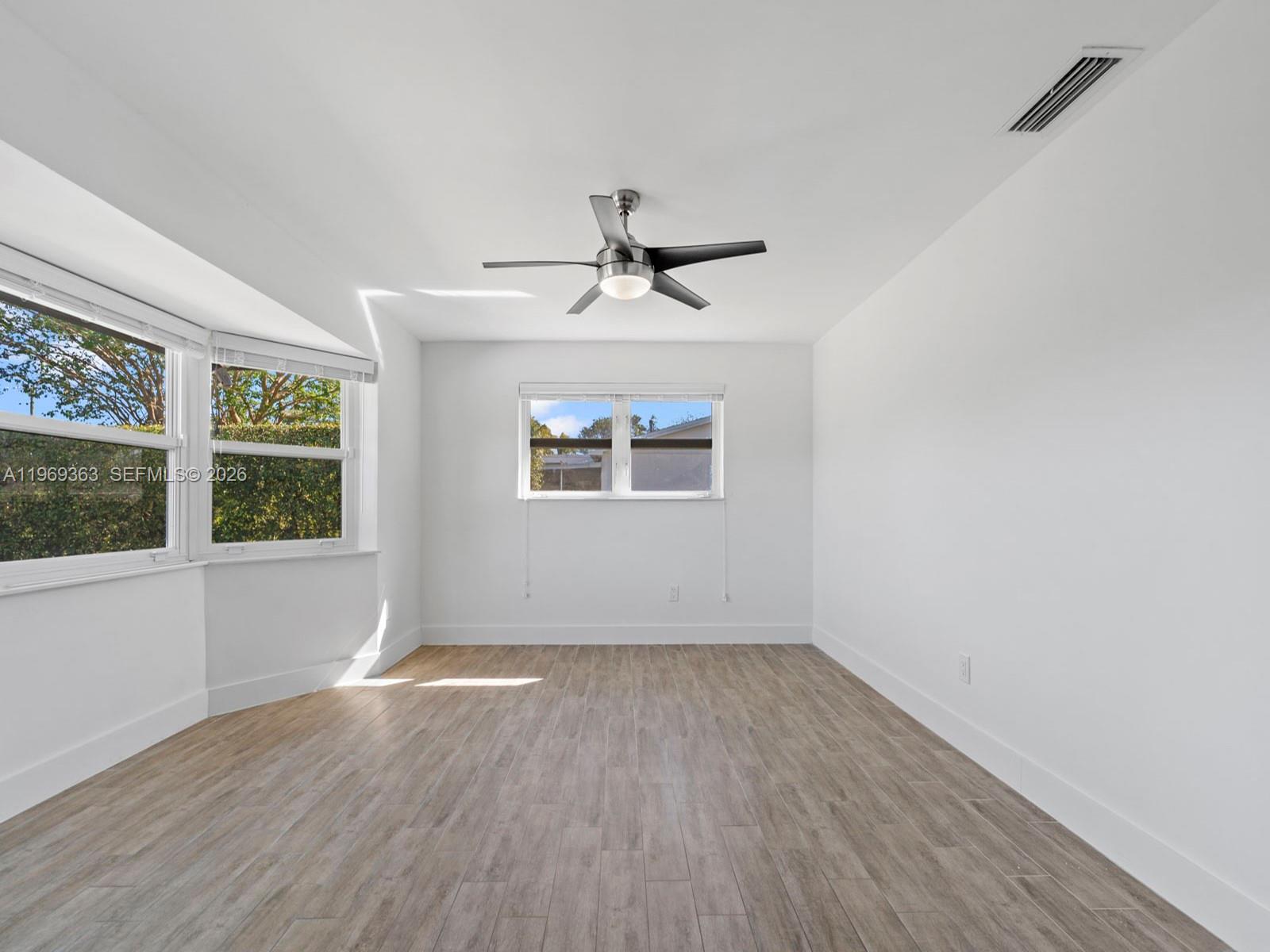 KENDALE COUNTRY CLUB ESTA - Residential