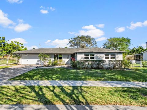 9361 SW 102nd Ct Miami FL 33176