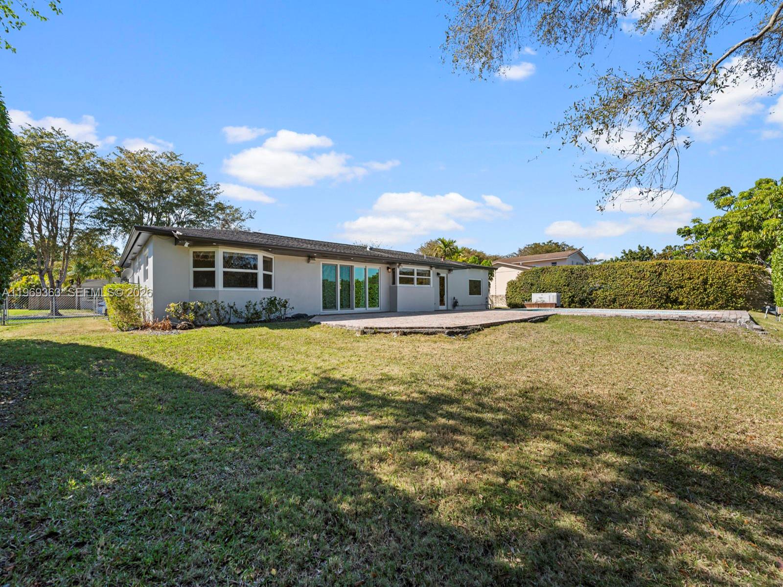 KENDALE COUNTRY CLUB ESTA - Residential