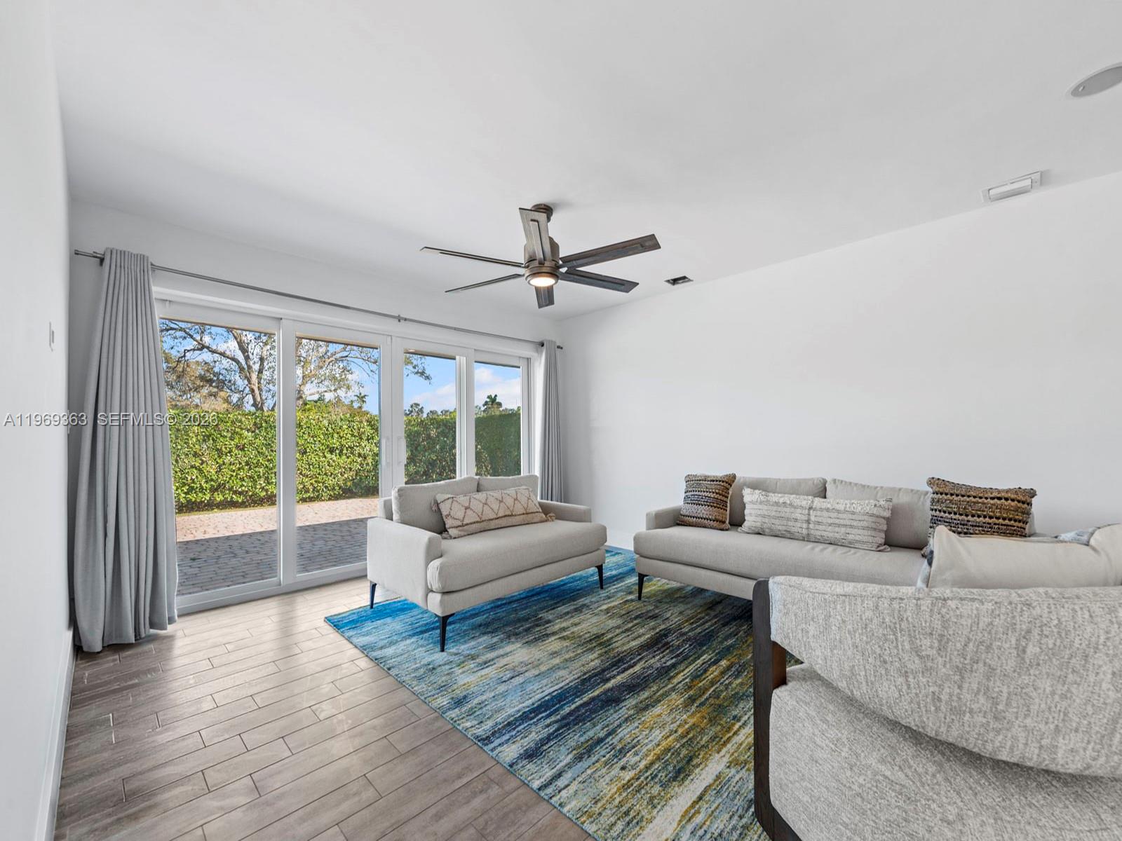 KENDALE COUNTRY CLUB ESTA - Residential