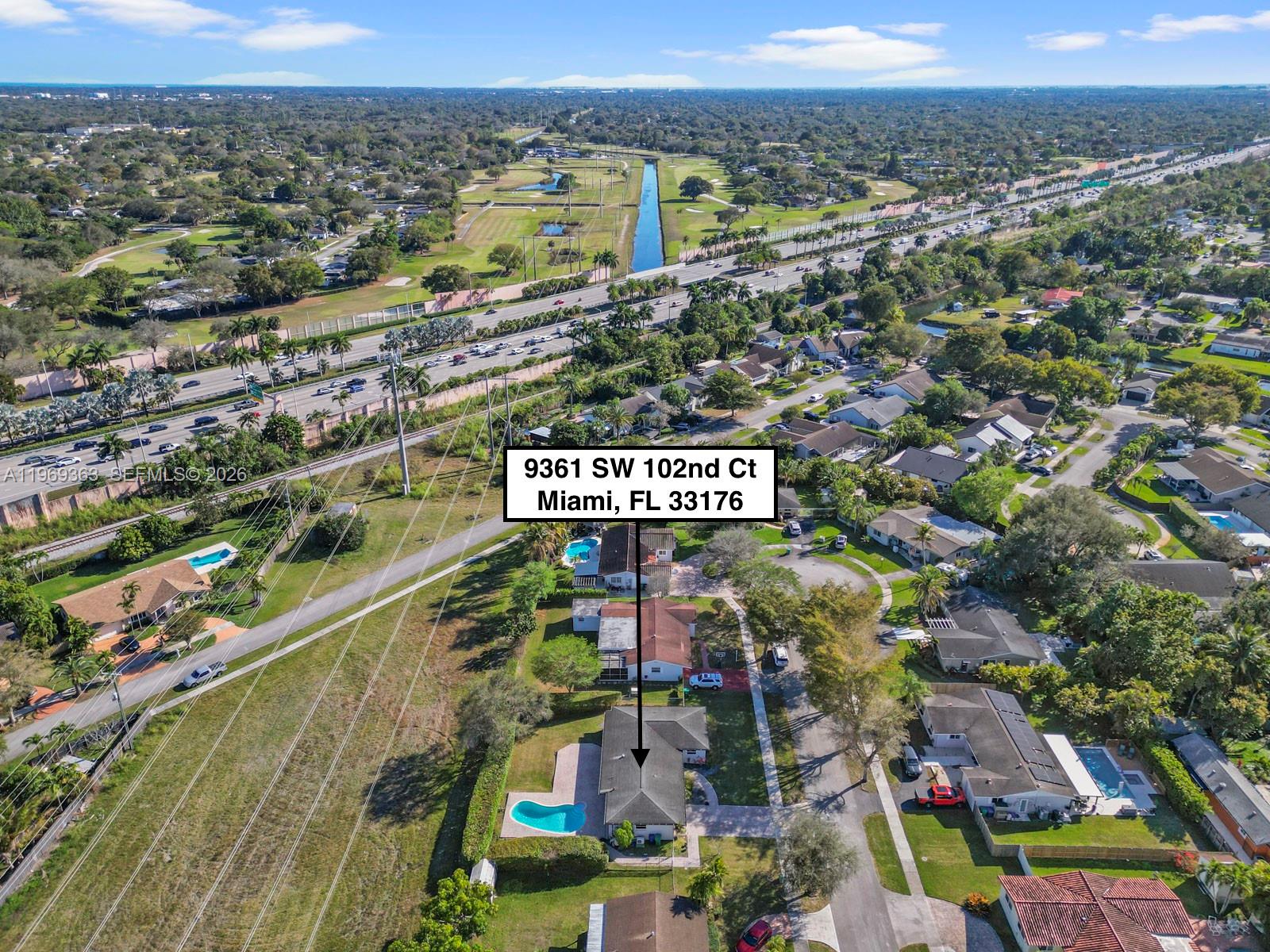 KENDALE COUNTRY CLUB ESTA - Residential