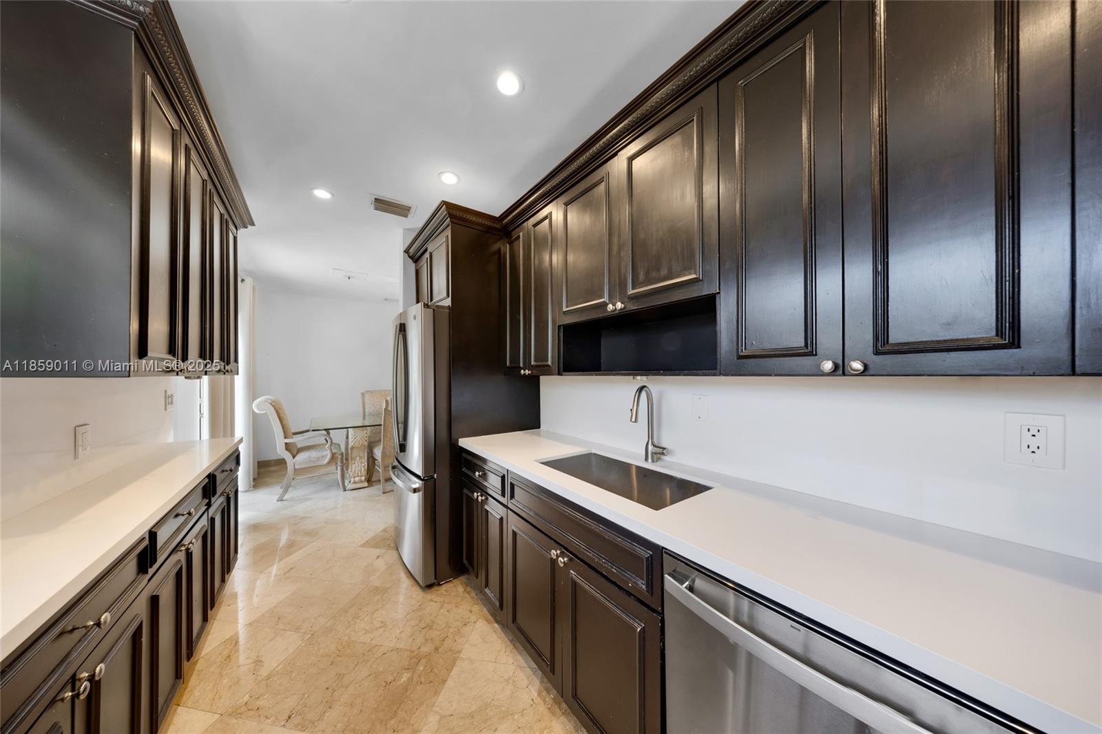 TREASURE ISLAND - Residential Lease